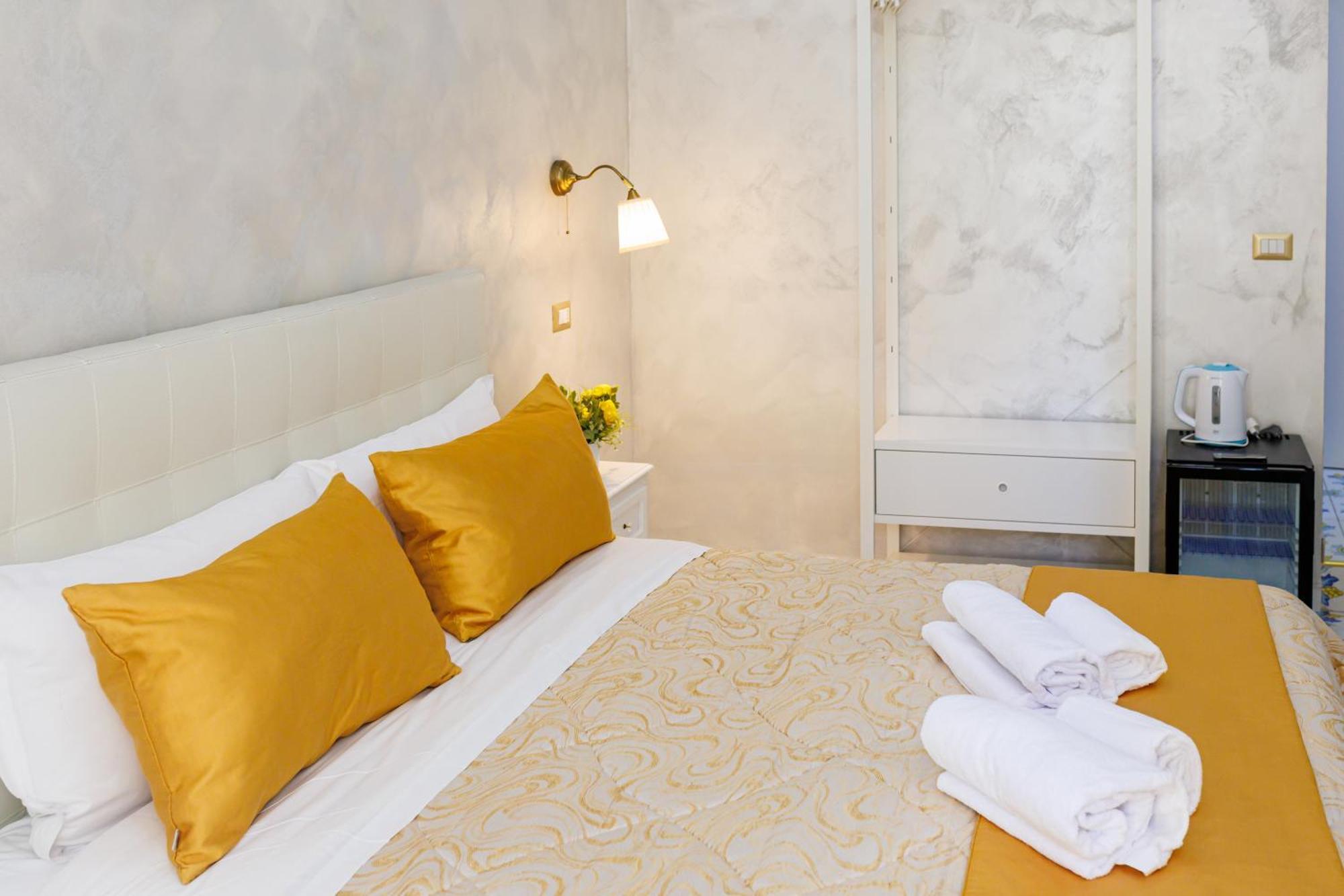 Alma Adry Bed and Breakfast Napels Buitenkant foto