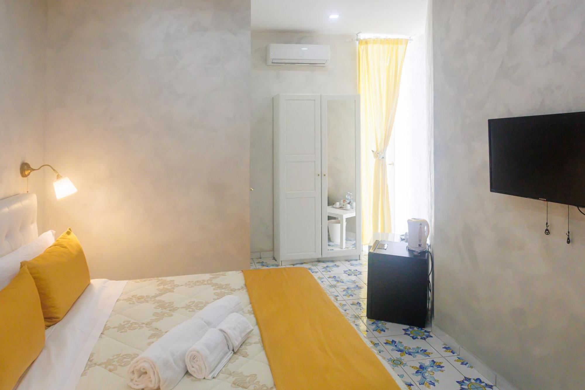 Alma Adry Bed and Breakfast Napels Buitenkant foto