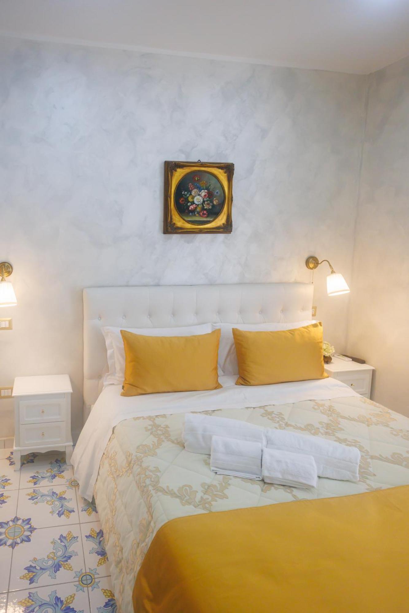 Alma Adry Bed and Breakfast Napels Buitenkant foto